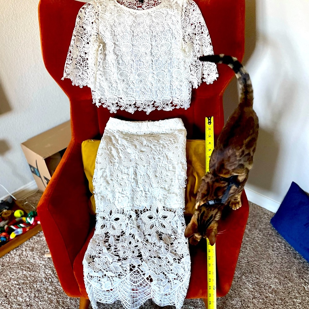 Stunning White Lace 3 Piece! $15 each or $30 for all 3!